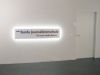 Weißes Schild, Innen mit LED Beleuchtung in München